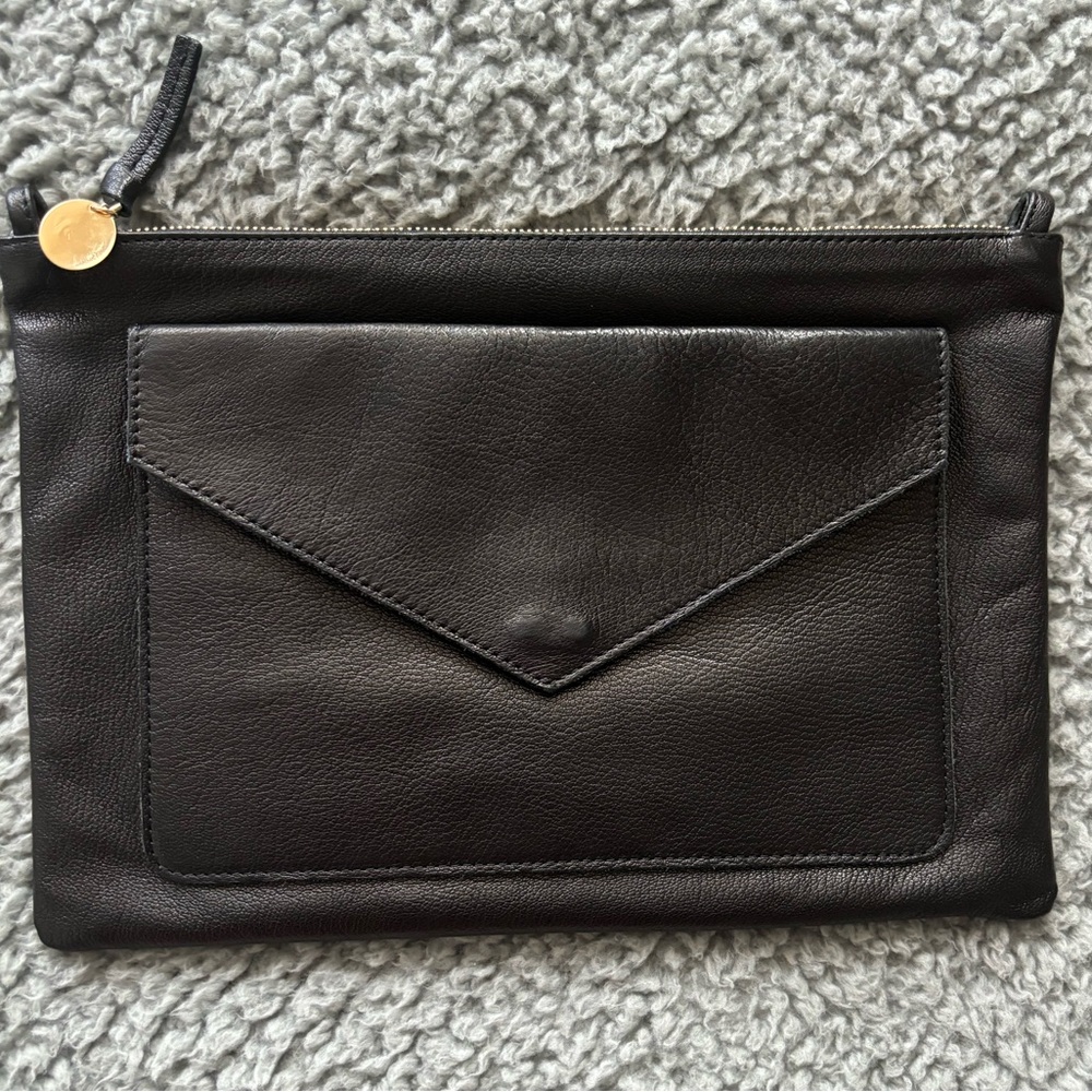 ✨Clare V ✨ Flat Clutch W/ Tabs